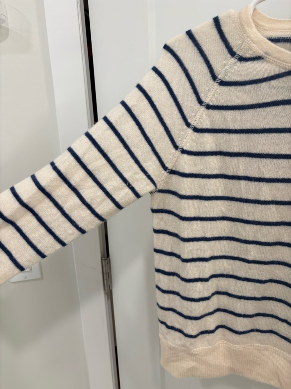 Jill Roberts Navy White Stripe Nautical 100% Cashmere Knit Sweater Size Medium - Picture 3 of 12